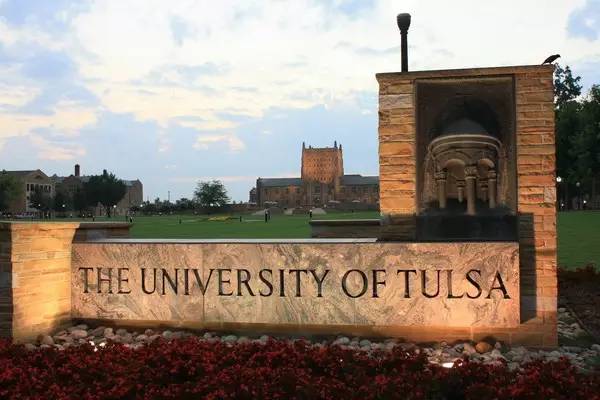 ѧUniversity of Tulsa.jpg